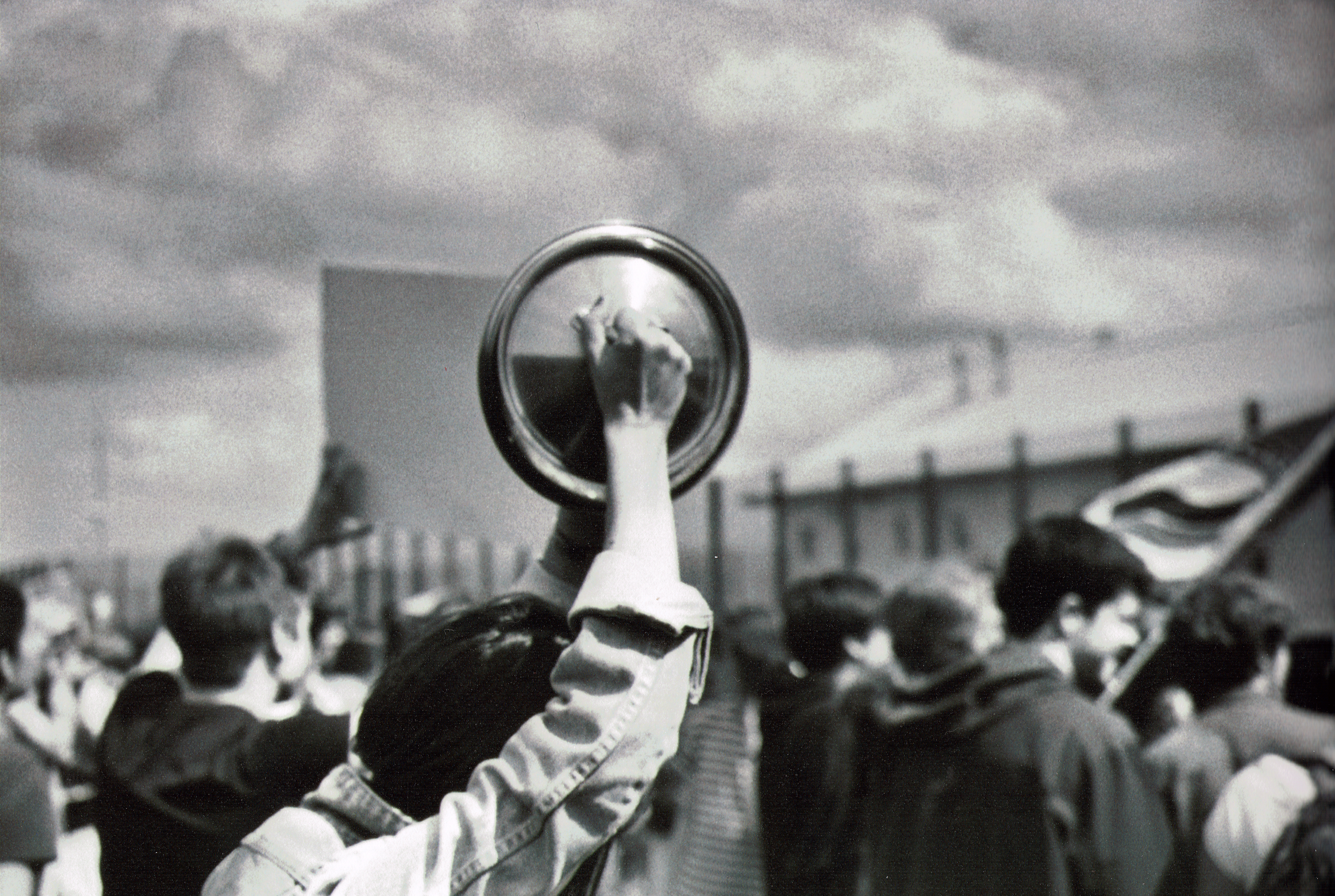 7. Pan lid clap [B&amp;W] Ade